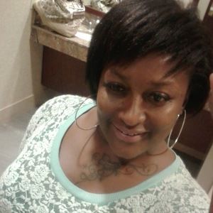 Meet your Posher, Shaneequa